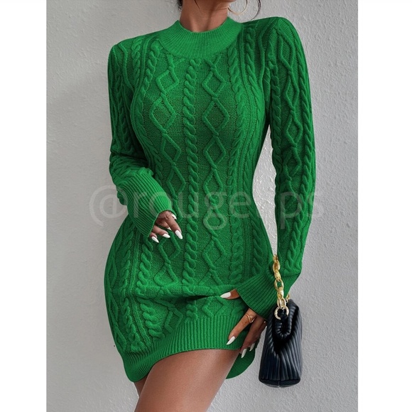Green Short Sleeve Knit Dress